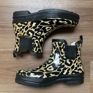 BRAND NEW Women’s Journee Collection Rain Boots (size 10)